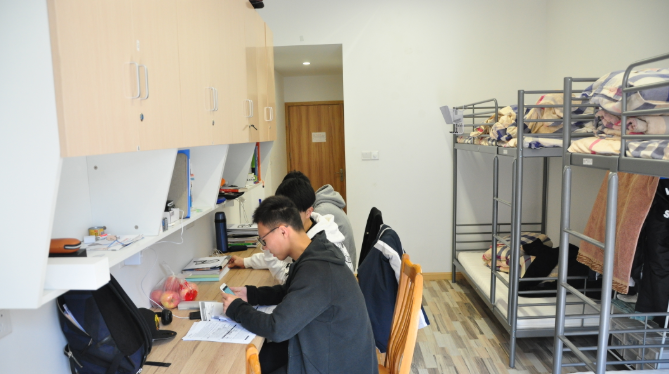 上海領科教育學校宿舍環(huán)境全解析 溫馨家園與成長空間的完美融合